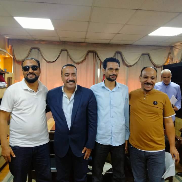 رئيس اقليم وسط الصعيد الثقافي يناقش أوجه التقارب بين أندية الأدب