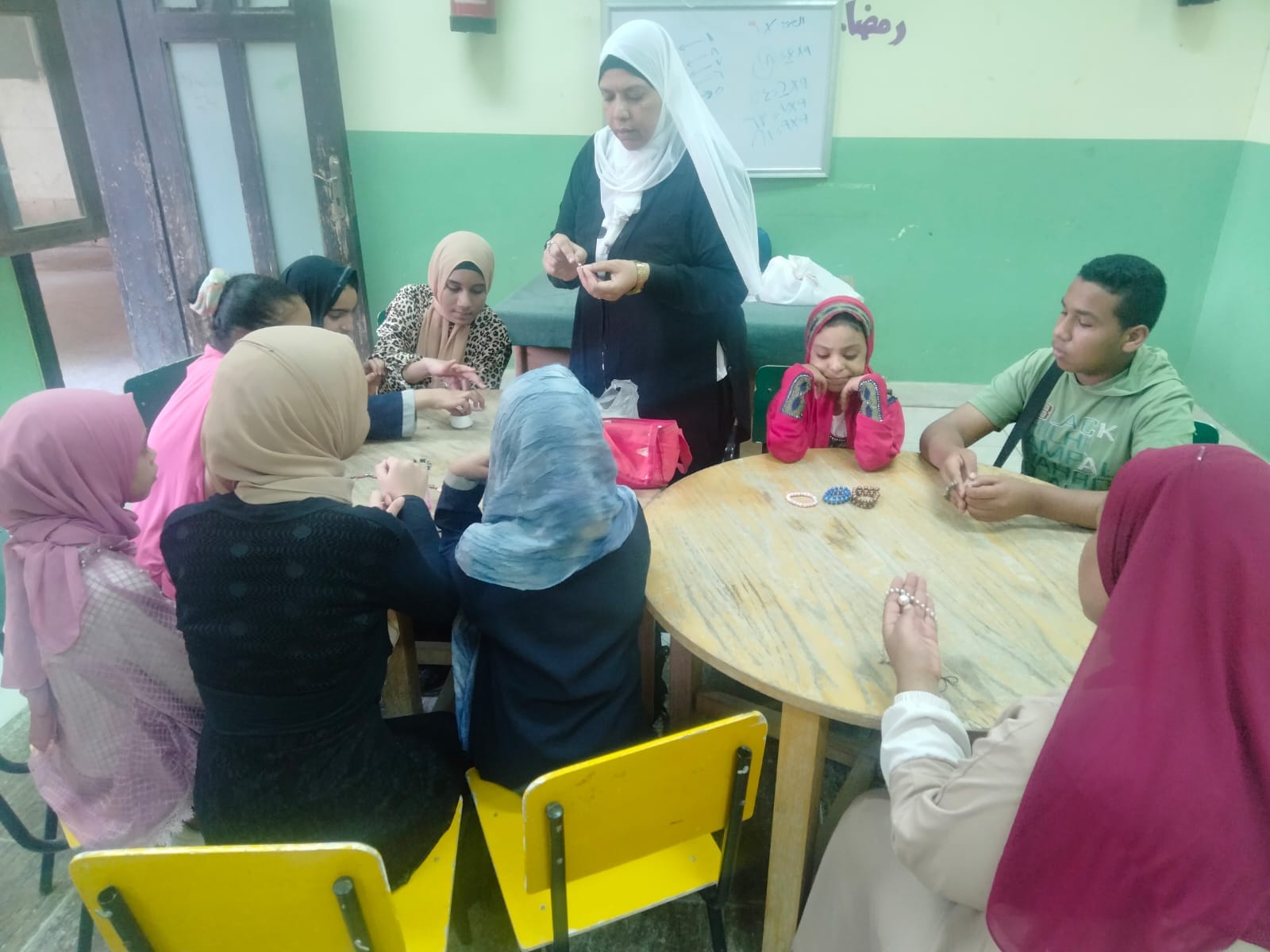  ورشة الحلى والإكسسوارات تواصل فعالياتها بقصر ثقافة ديروط