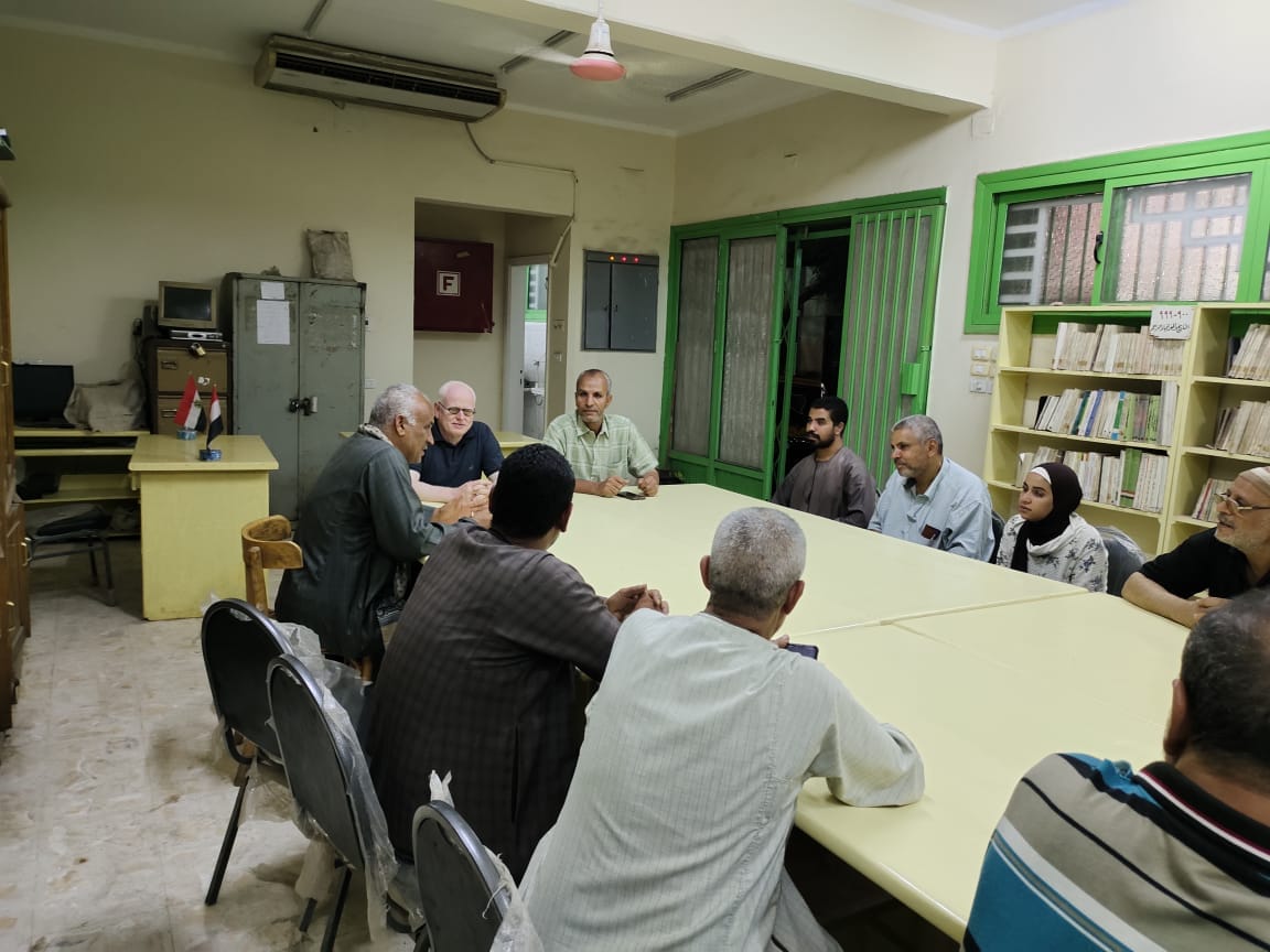 مكتبة المنفلوطي العامة تناقش كتاب 
