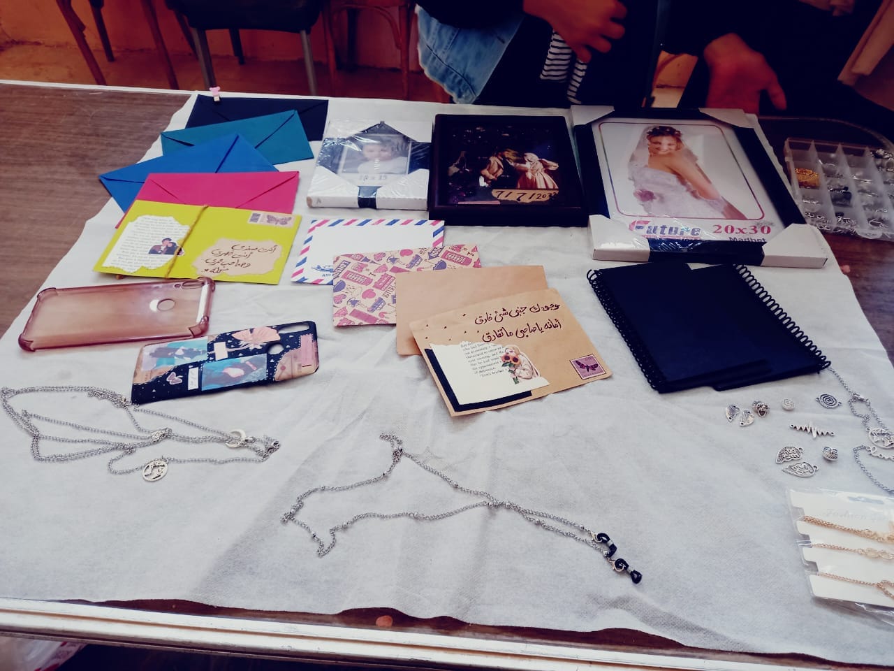 بدء فعاليات معرض تسويق منتجات الشباب الحرفية والتراثية بمركز شباب المعصرة بالوادي