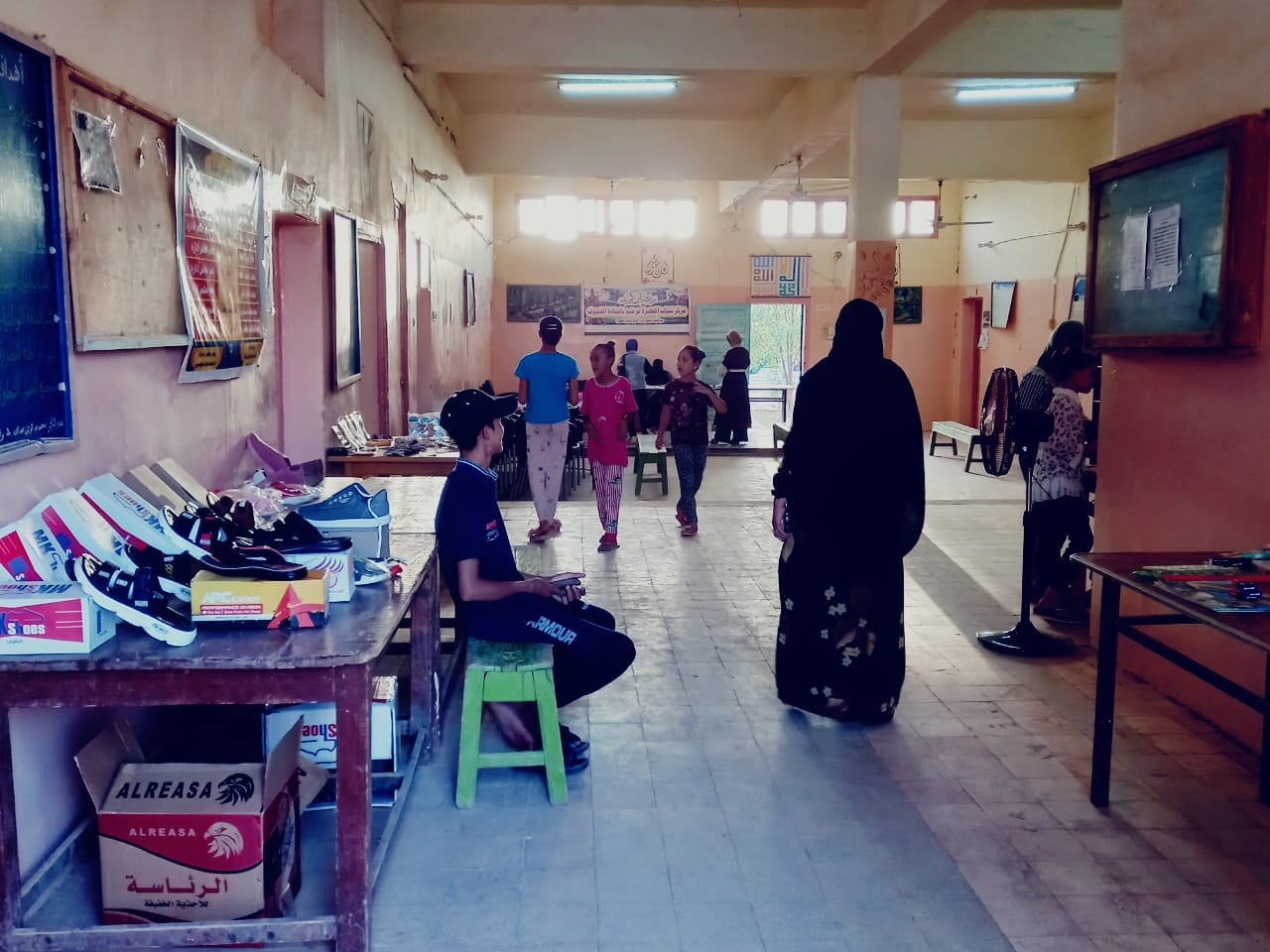 بدء فعاليات معرض تسويق منتجات الشباب الحرفية والتراثية بمركز شباب المعصرة بالوادي