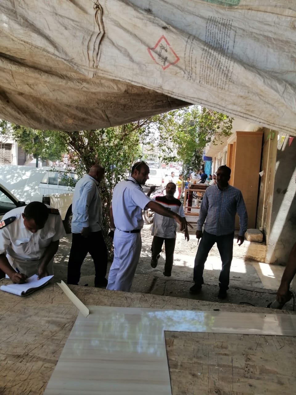محلية مركز ديروط .. حملة مكبرة لرفع الإشغالات والمرور على المحلات التجارية