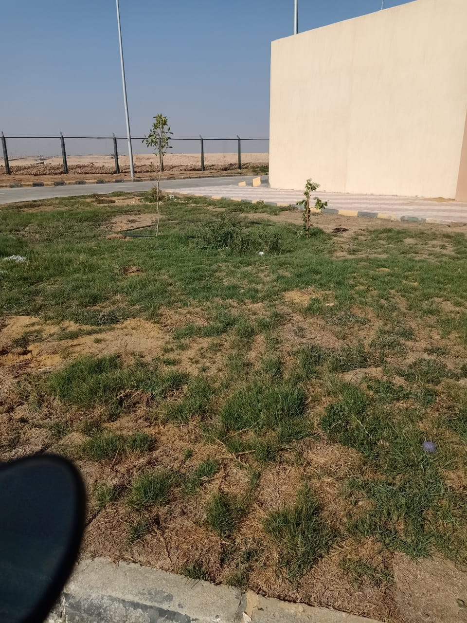 محلية ديروط: متابعة ري المسطح الأخضر بالمحطة الوسيطة للمخلفات الصلبة