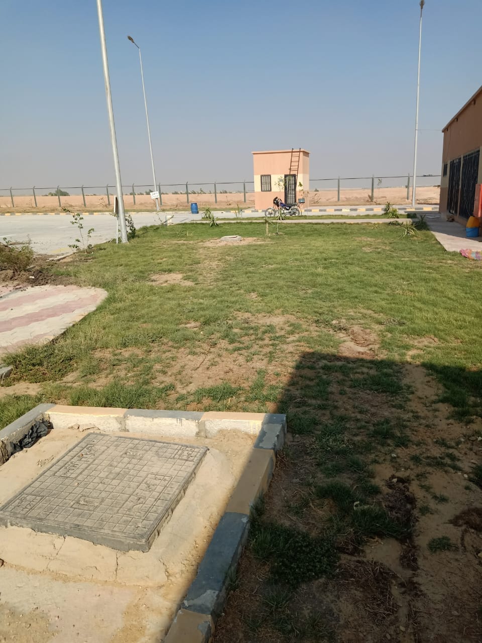 محلية ديروط: متابعة ري المسطح الأخضر بالمحطة الوسيطة للمخلفات الصلبة