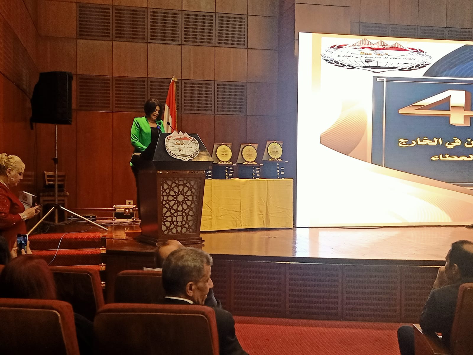 c72c4127-d90c-4a75-9c9f-defbb0e4c0d7