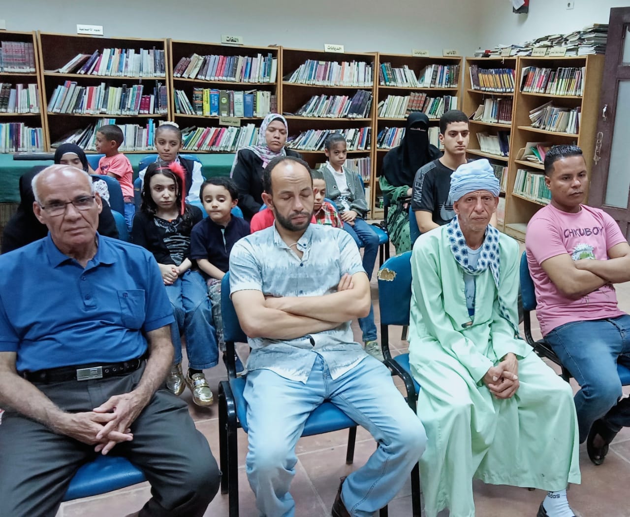  الأديب الدكتور ناجح جاد يناقش بعض القصائد الشعرية بثقافة ديروط 