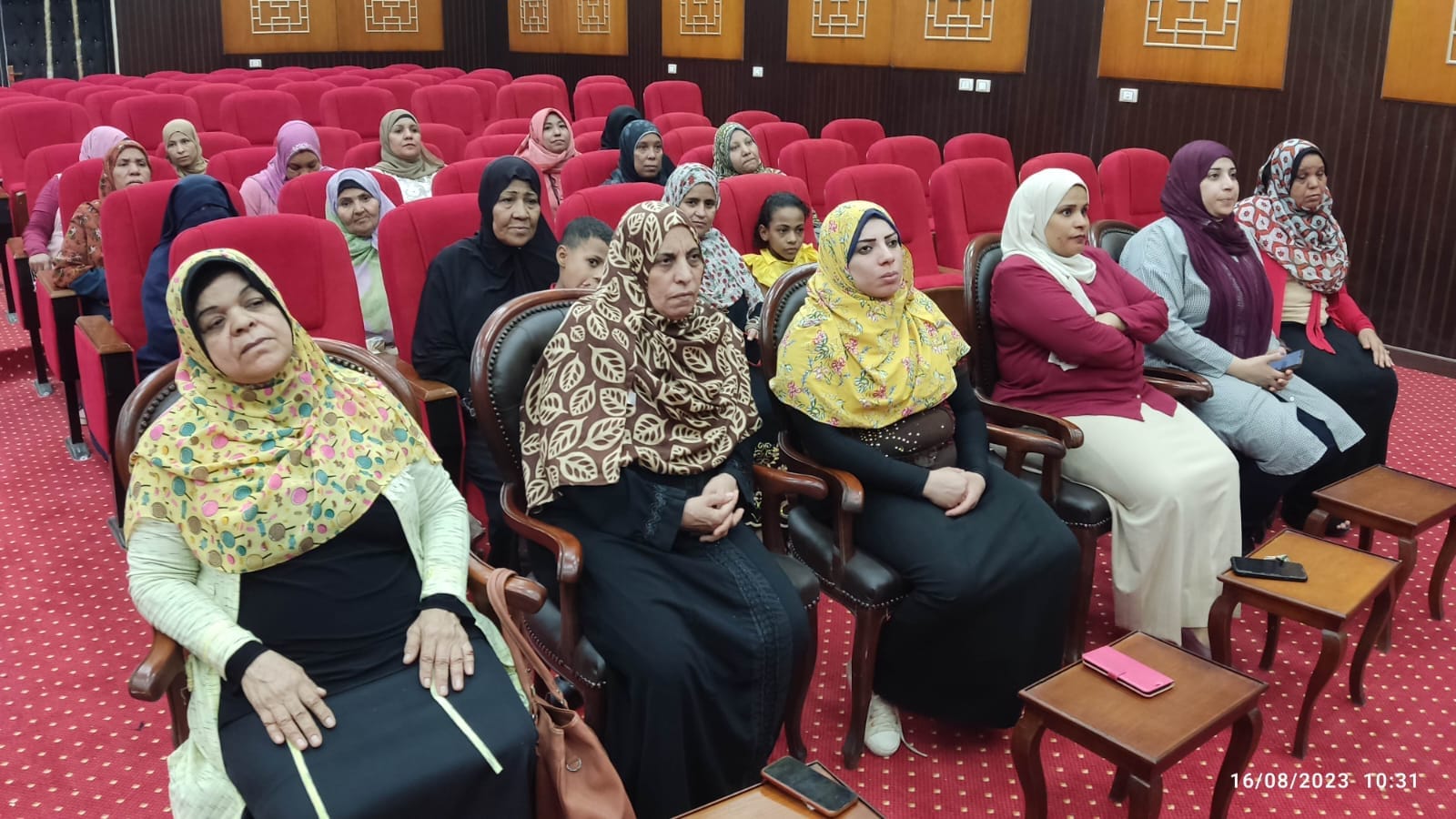 محلية الخارجة: يقيم ندوة تثقيفية توعوية بعنوان 