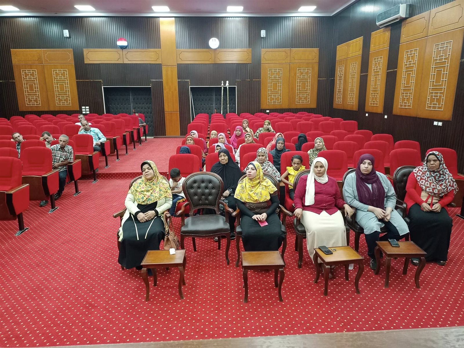 محلية الخارجة: يقيم ندوة تثقيفية توعوية بعنوان 