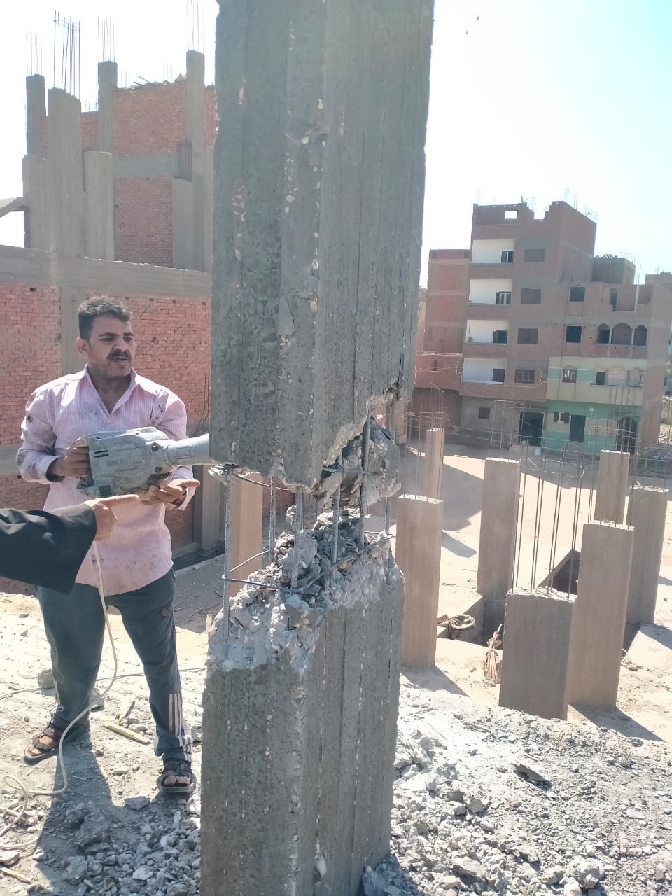 عمليتين لإزالة تعديات في قري مركز الفتح