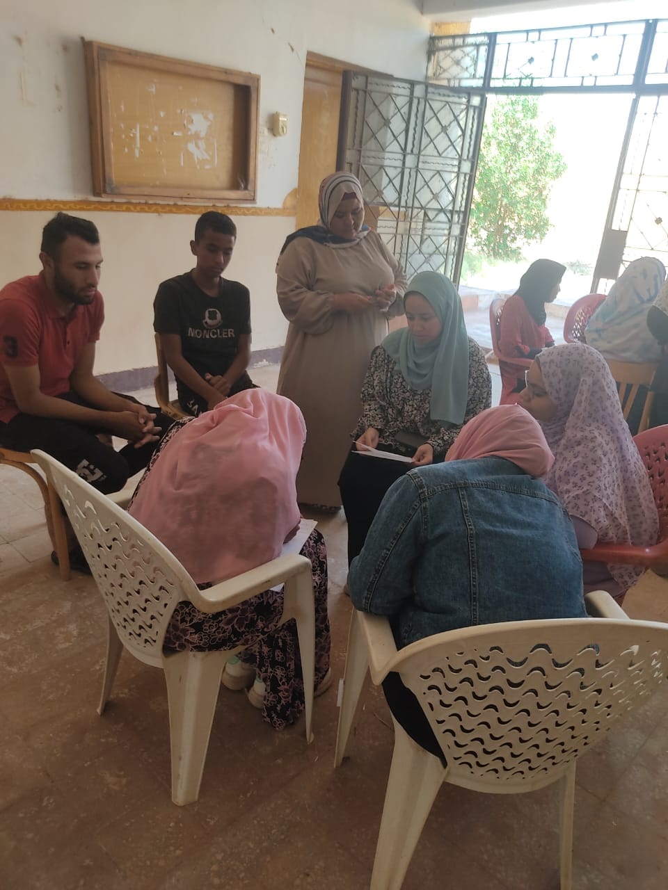 اداره تمكين الشباب بمديريه الشباب والرياضه بالوادي الجديد تنظم مبادرة 