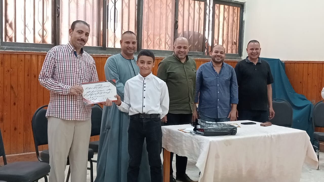 تكريم كورال أطفال قصر ثقافة ساحل سليم