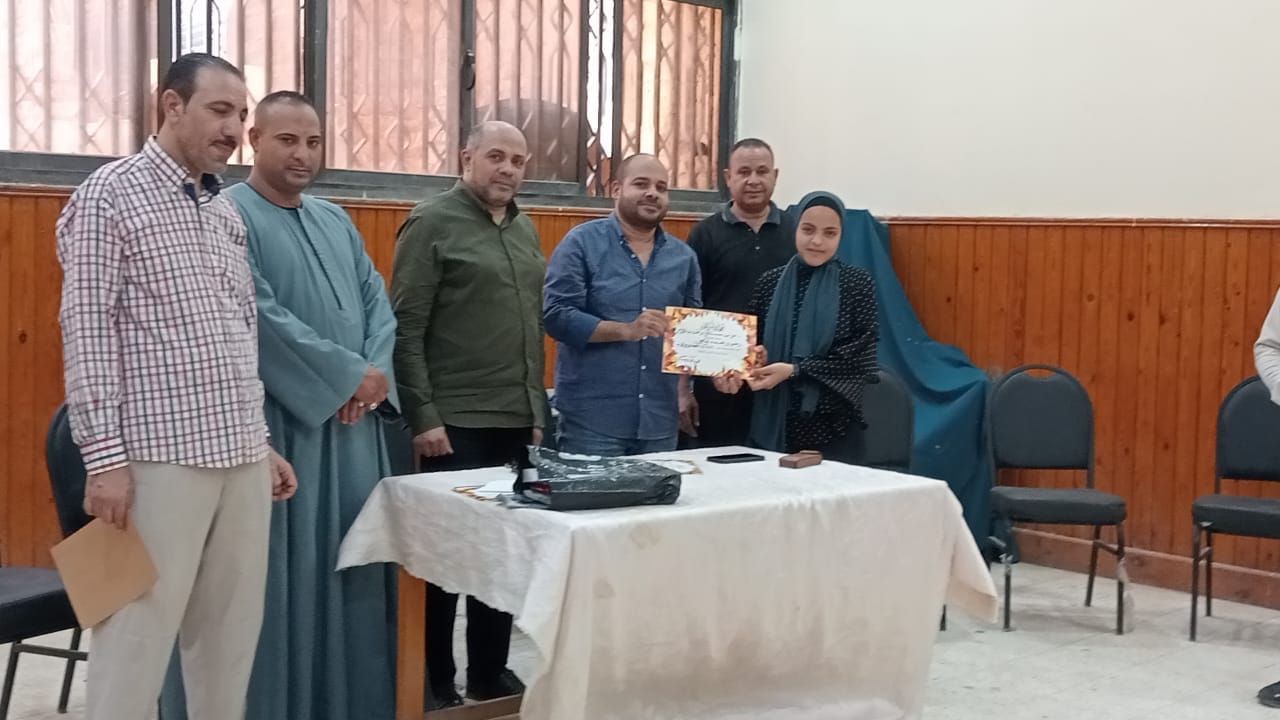 تكريم كورال أطفال قصر ثقافة ساحل سليم