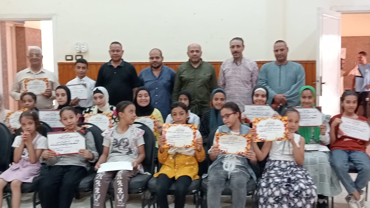 تكريم كورال أطفال قصر ثقافة ساحل سليم