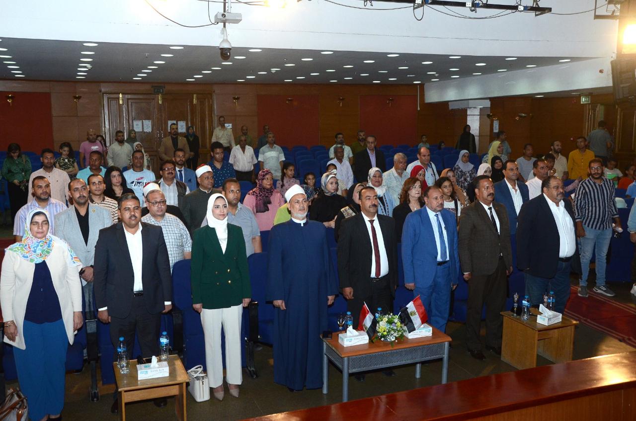 الانبا ارميا: كلنا على قلب رجل واحد فى ندوة ثقافية باسيوط