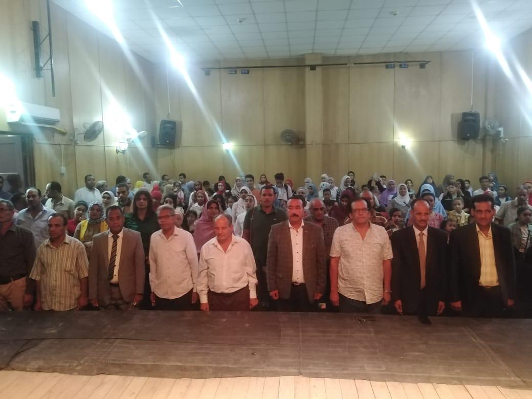 100 موهبة من الاطفال فى بدء مشروع الالف مبدع بقصر ثقافة طهطا 