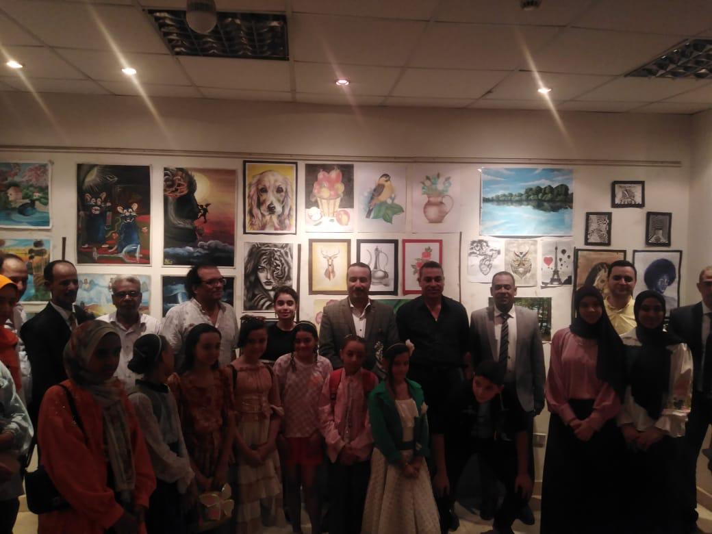 100 موهبة من الاطفال فى بدء مشروع الالف مبدع بقصر ثقافة طهطا 