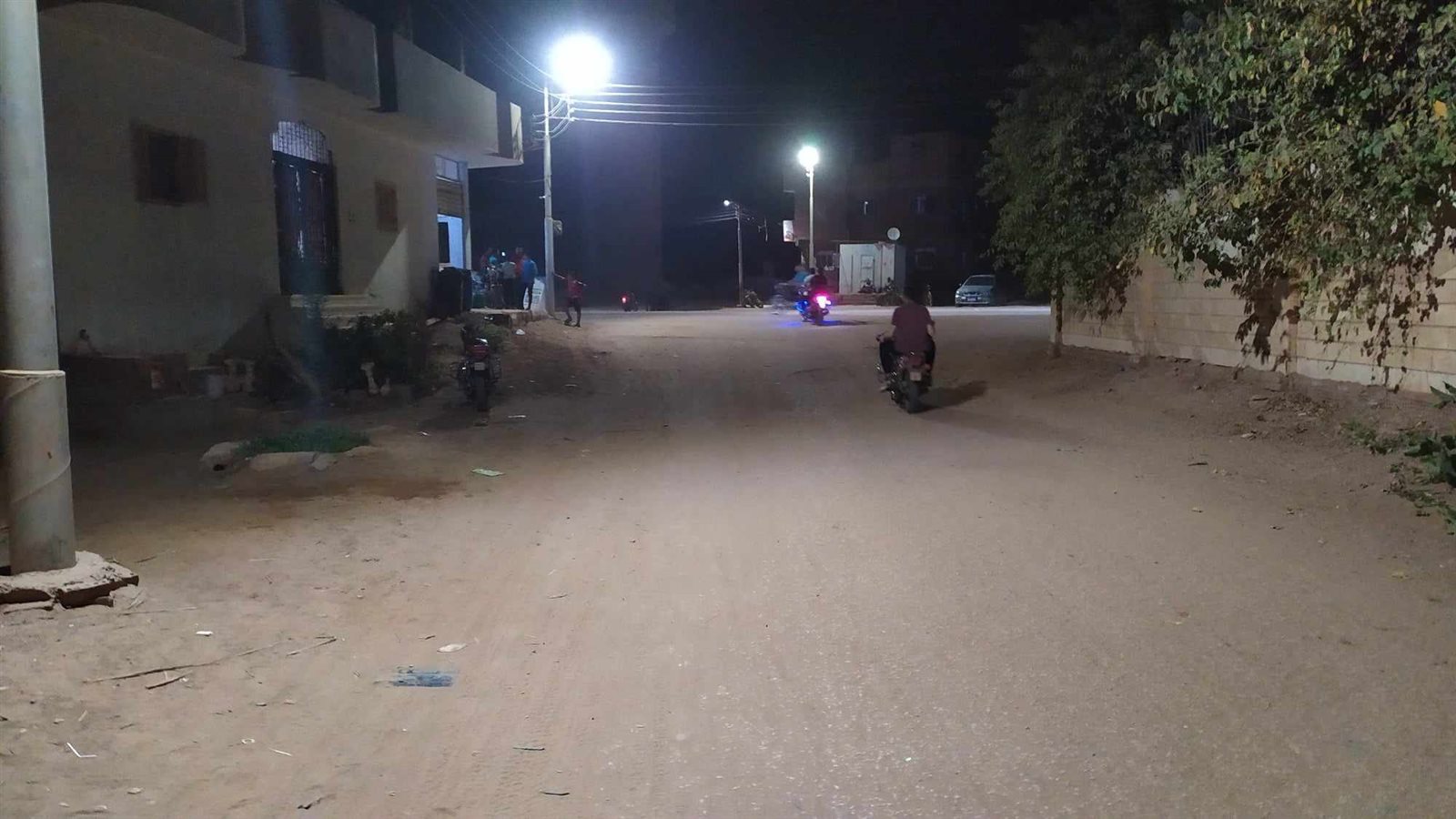 دراسة و تنفيذ  تصميم لتامين و تنظيم حركة مستخدمى الطريق الدائري بموط