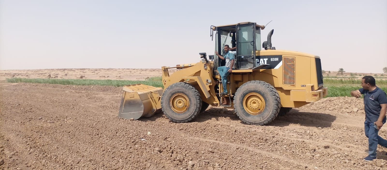 رصد وازالة فورية للتعديات علي اراضي الدوله بمركز باريس في الوادي الجديد