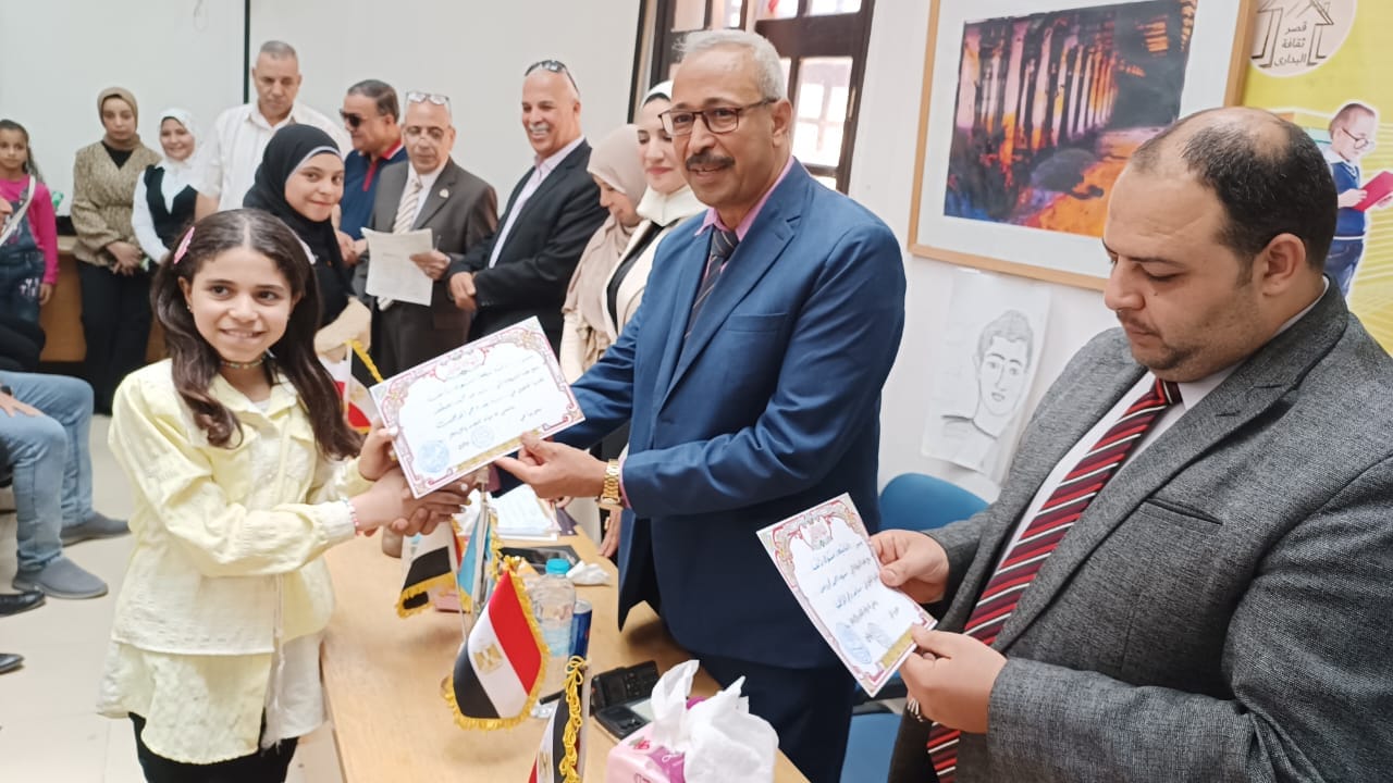 ثقافة البداري تحتفل بالمواهب الإبداعية من الشباب 
