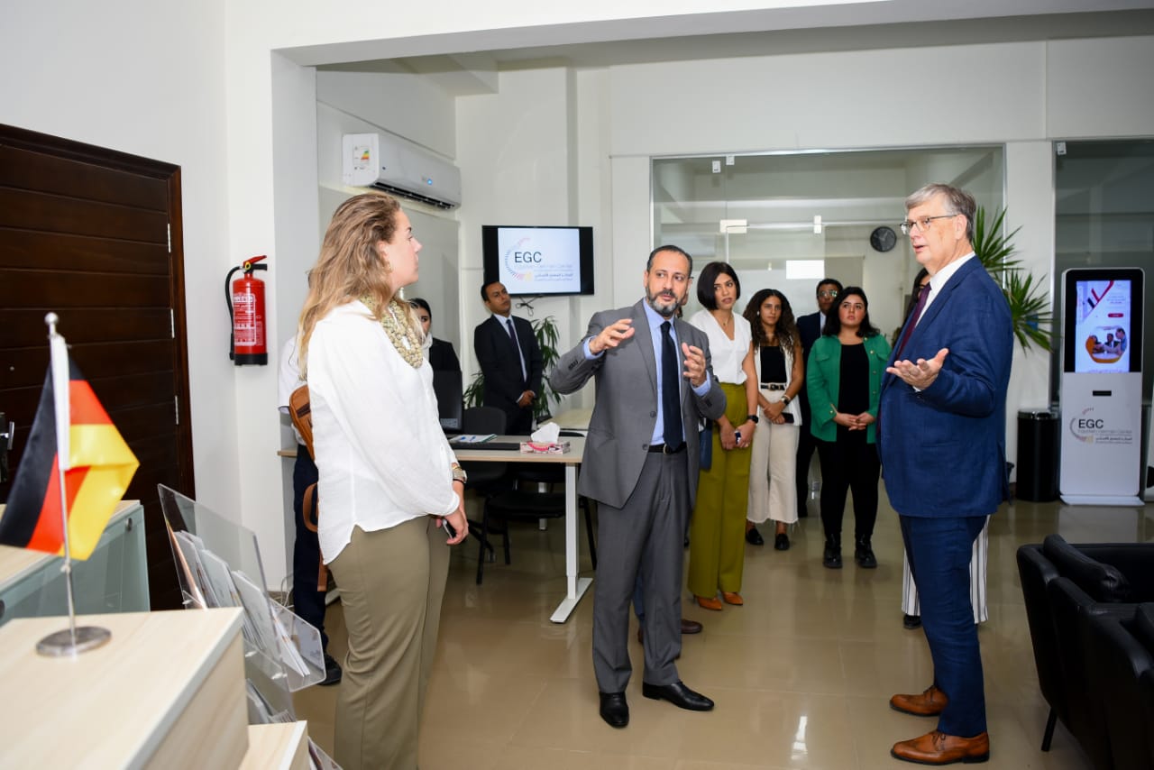 8e736a1b-adef-44fc-bc9a-fc73a2c4e1d3