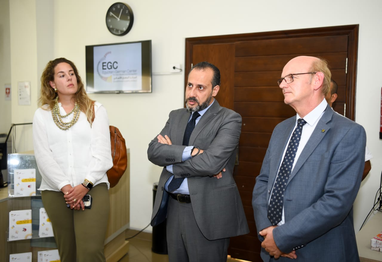 54a63ce6-bfe4-423f-938b-aed63642d042