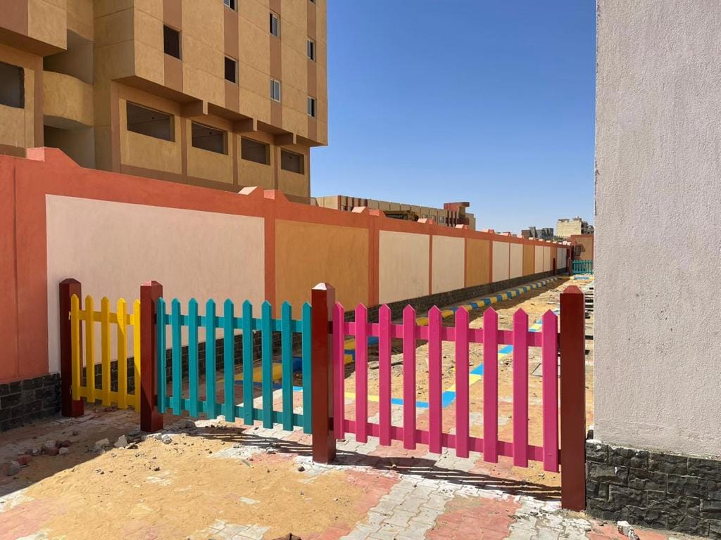 محافظ الوادي الجديد : بدء التقديم الإلكتروني للالتحاق بالمدرسة الرسمية الدولية Ips