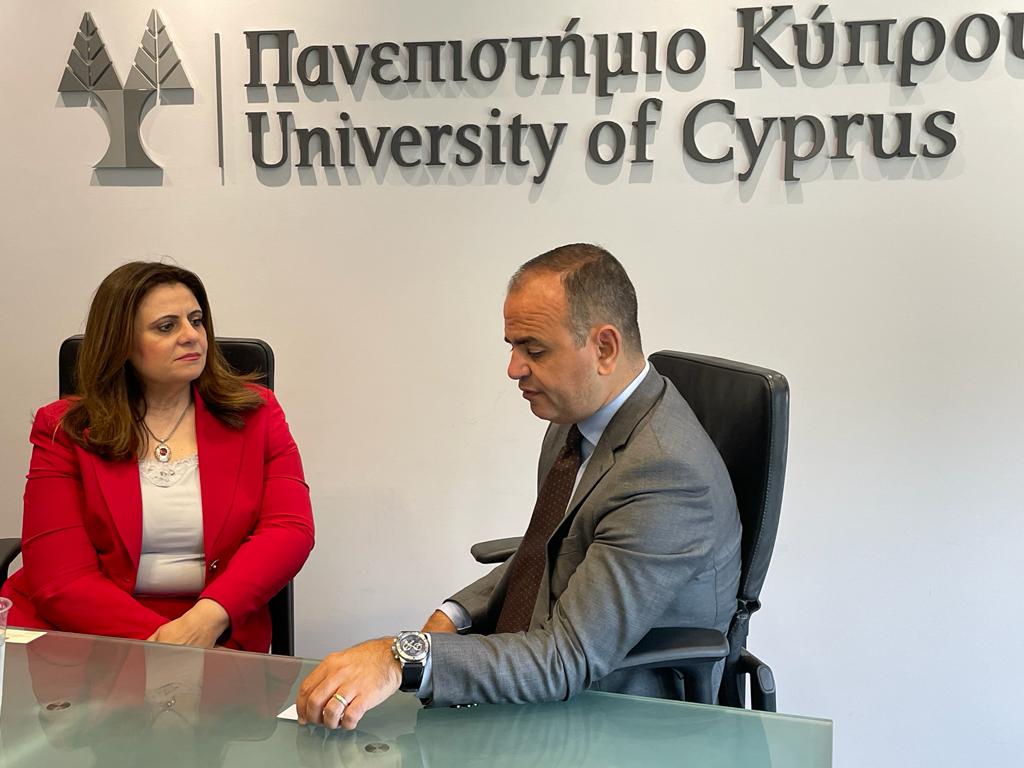 f6fa9a4d-5d69-404b-ad42-6d309ae88406