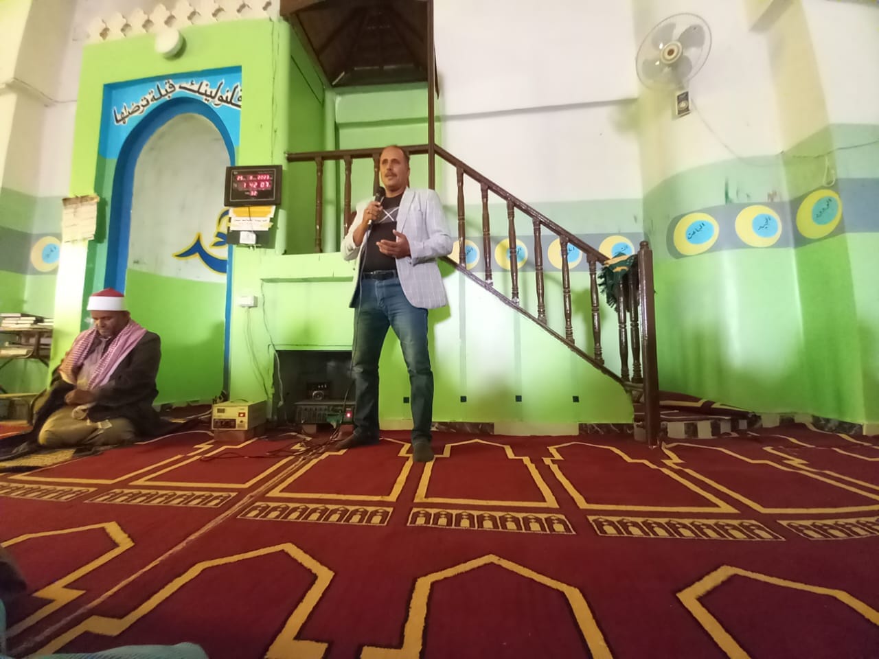 لقاءات جماهيرية مع المواطنين بالوحدات القروية لمركز الخارجة بالوادي الجديد