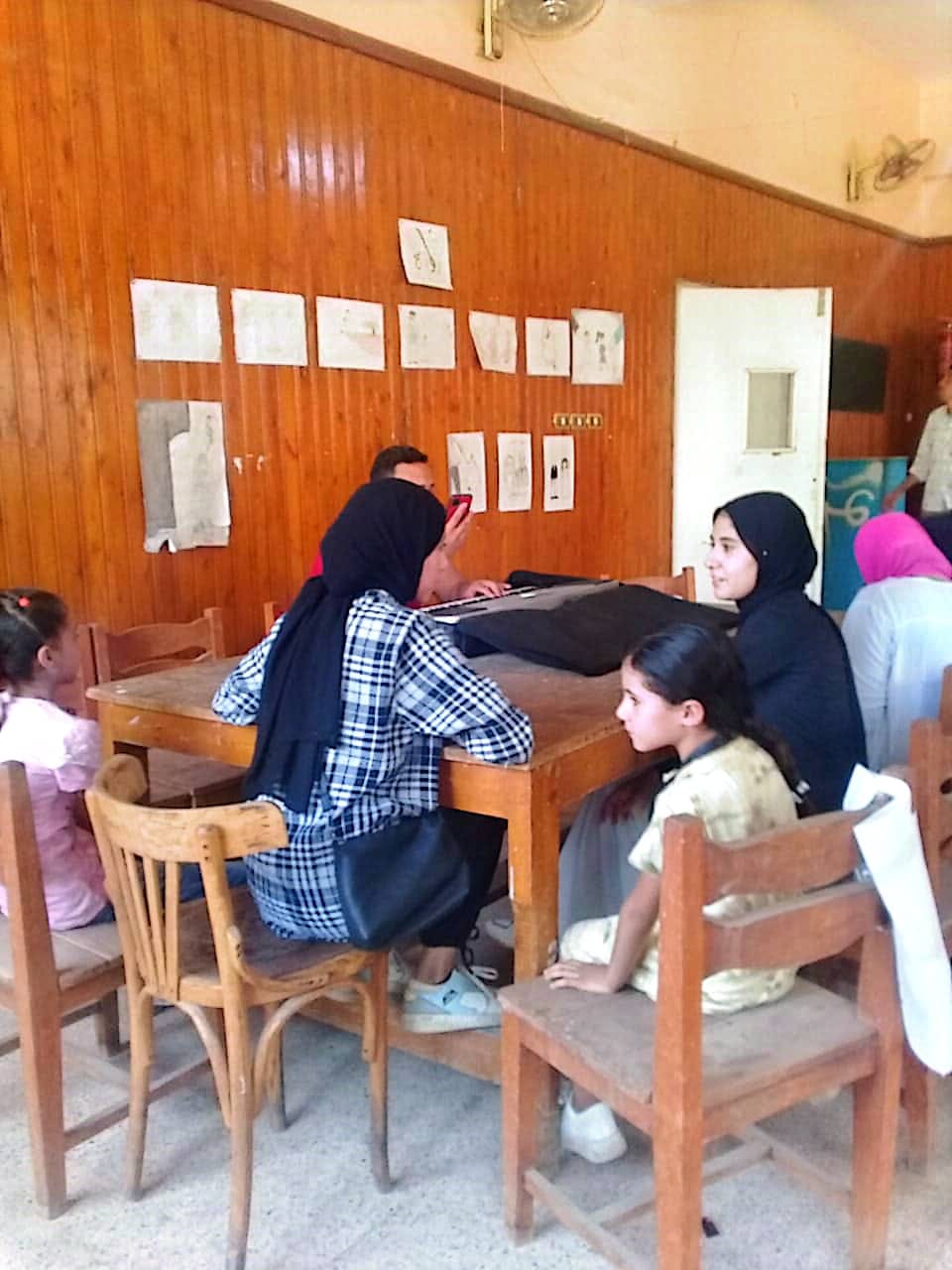 انشطة الغناء والموسيقى تواصل فعاليتها بقصر ثقافة الغنايم 