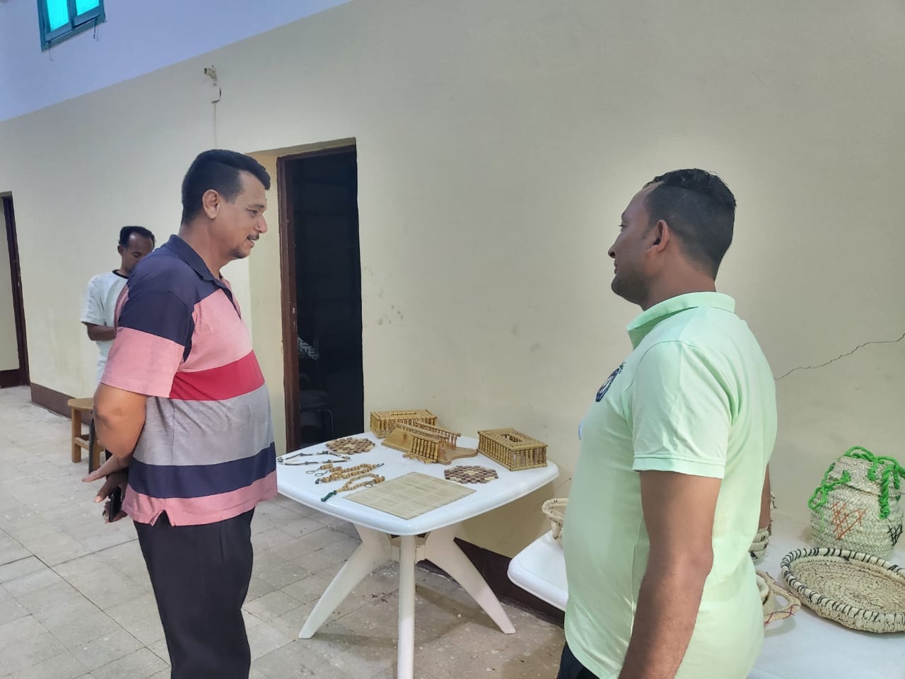 رياضه الوادي الجديد تطلق معرض منتجات الشباب الحرفيه والتراثية بشباب الشيخ والى