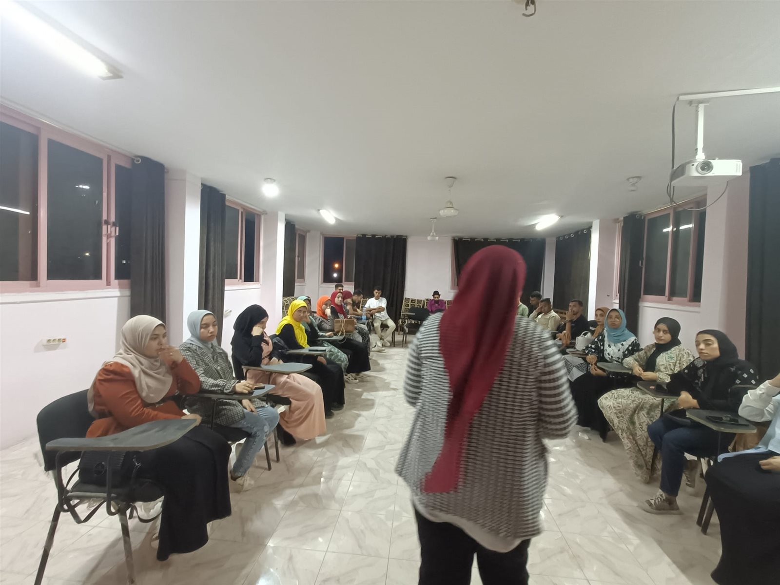 مديريه الشباب والرياضه تطلق جلسه تفاعليه عن تنظيم الاسره بمركز شباب الخارجه