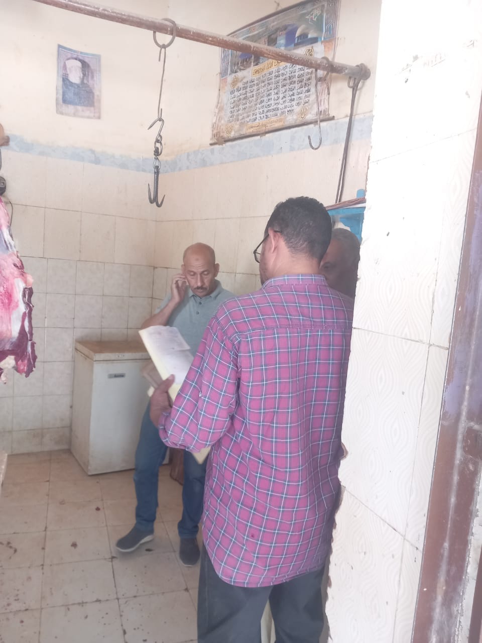 حملات مكثقة ومكبرة للرقابة على الأسواق وتم تحرير 17 محضر بالوادي الجديد