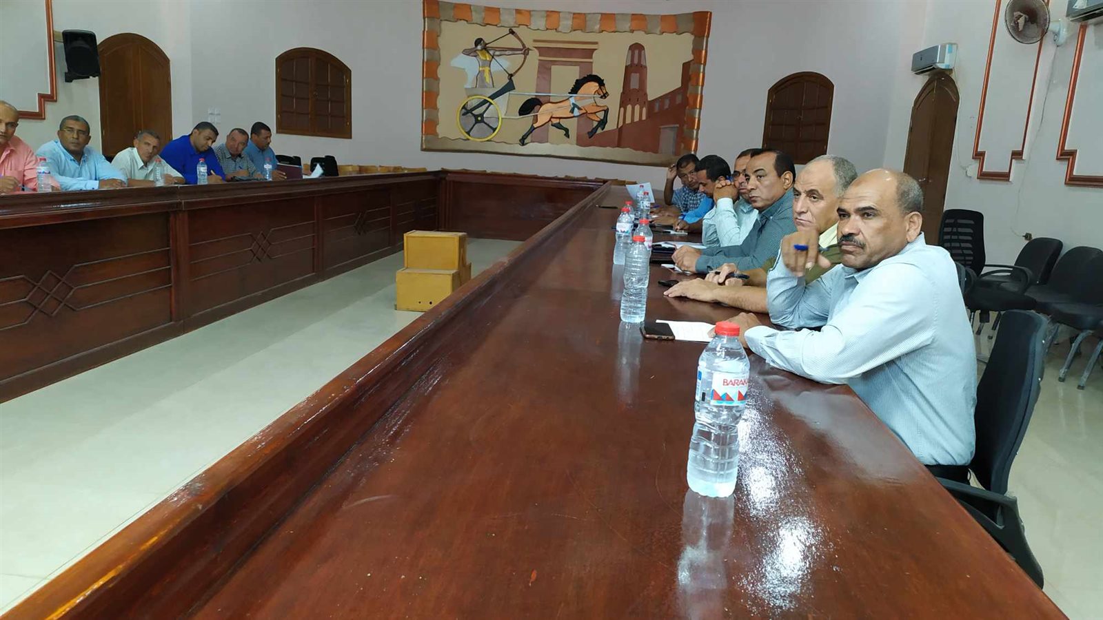 رئيس محلية الداخلة يعقد اجتماعا مع رؤساء الوحدات المحلية القروية لمتابعة العمل