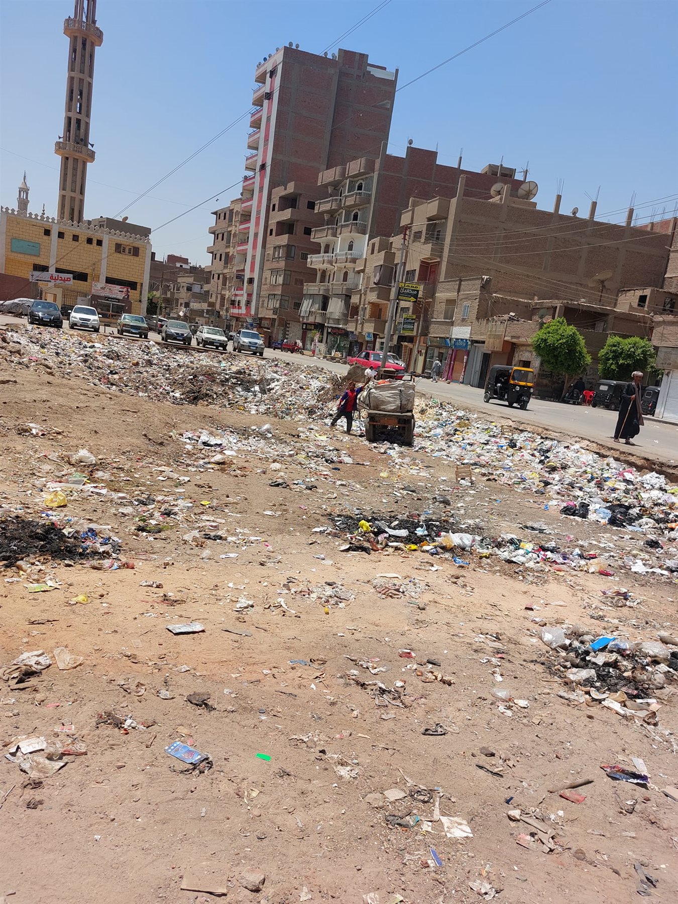 انتشار القمامة في شوارع اسيوط
