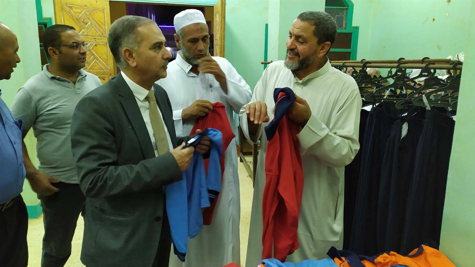 افتتاح معرض الجمعية الشرعية السنوي لمستلزمات المدارس بالداخلة