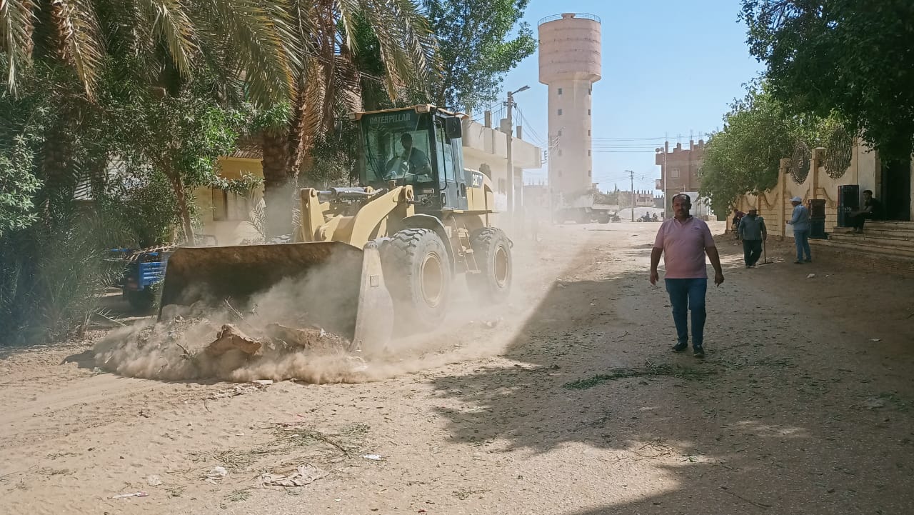رئيس مركز ومدينة الداخلة بدء تنفيذ ميدان الخزان في مدينة موط