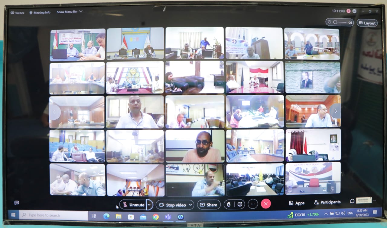 إنتظام طلاب الدور الثانى للثانوية العامة بلجان الامتحانات في الوادي الجديد