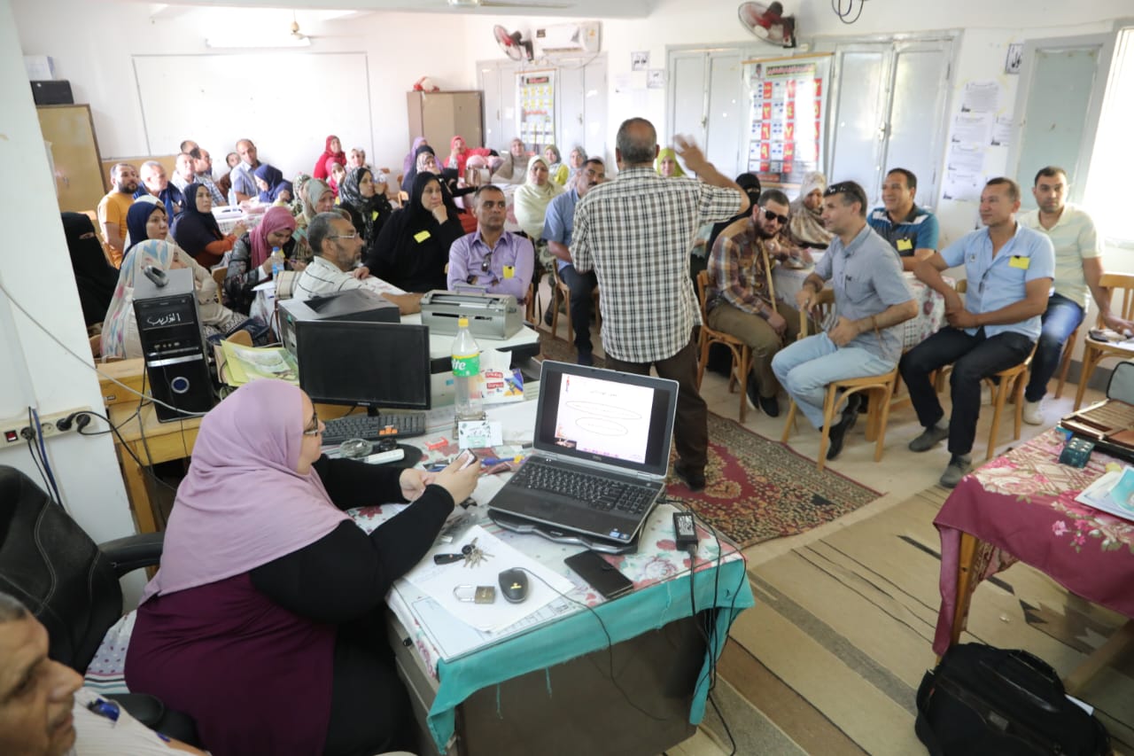 تعليم الوادى الجديد مواصلة فعاليات البرنامج التدريبى على القراءة والكتابة بطريقة برايل