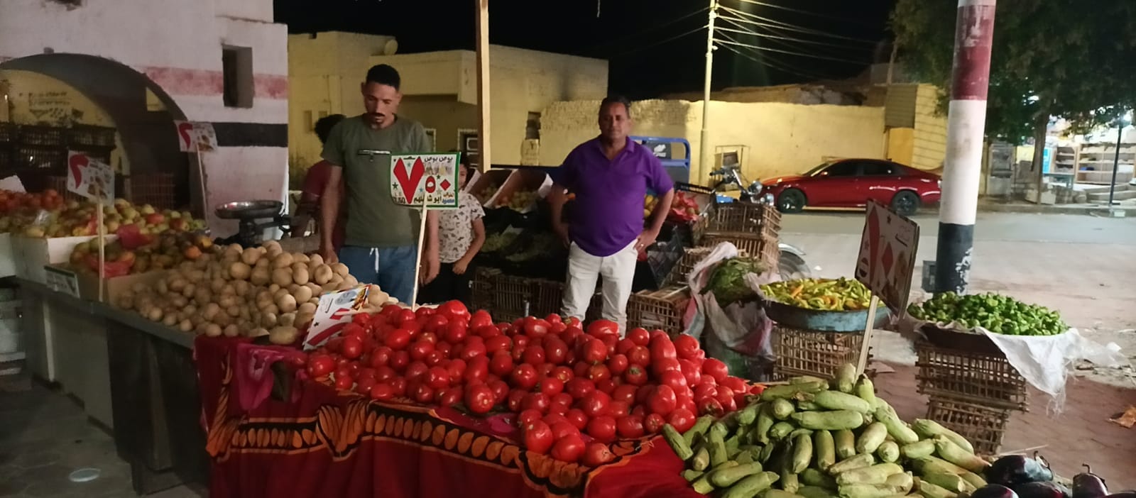 محافظ الوادي الجديد توفير السلع الغذائية بأسعار مخفضة للمواطنين بالمنافذ الثابتة والمتنقلة