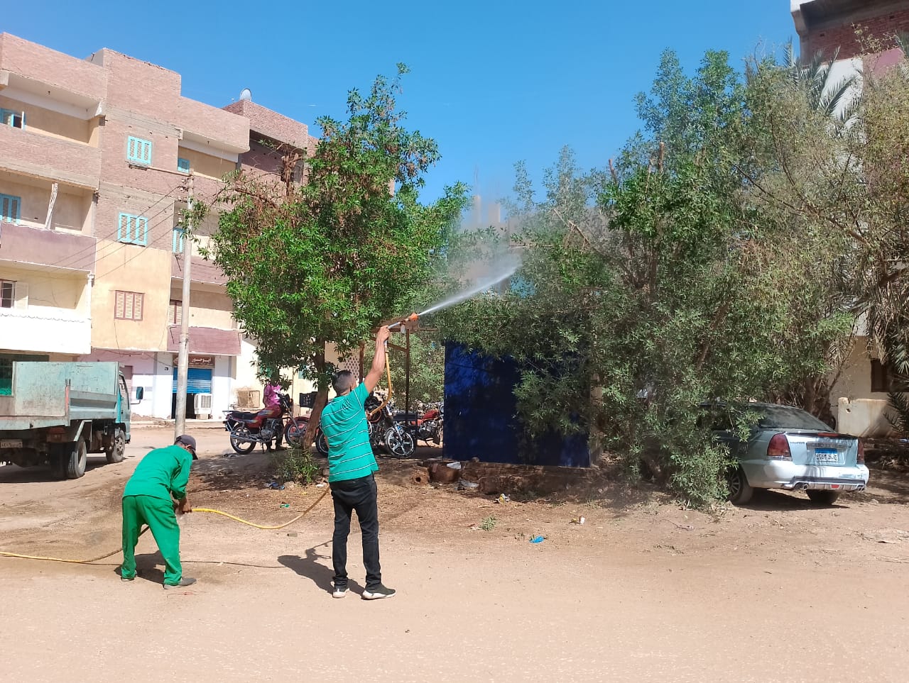 مركز الداخلة يواصل تنفيذ حملات النظافة وتحسين البيئة وازالة الاشغالات بمدينة موط