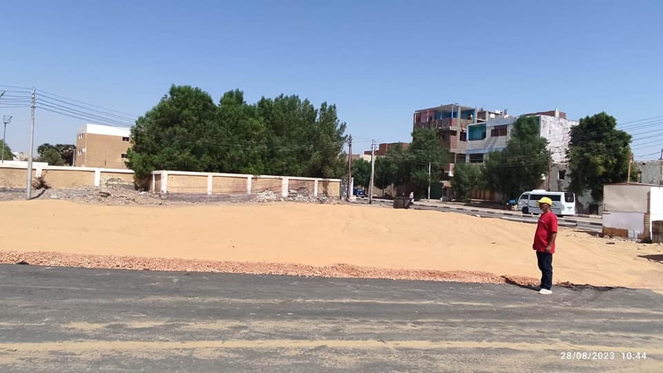 حملات نظافة مكثفة في الأحياء السكنية بالخارجة