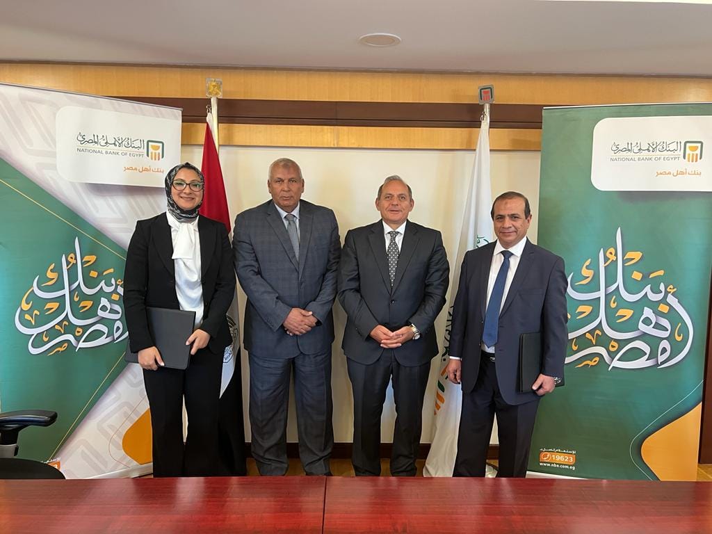 محافظ الوادي الجديد يشهد توقيع بروتوكولين تعاون مع البنك الأهلي المصري