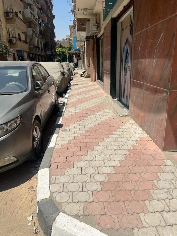 محافظ أسيوط إعادة تأهيل الشوارع الضيقة بحي شرق بتركيب الانترلوك