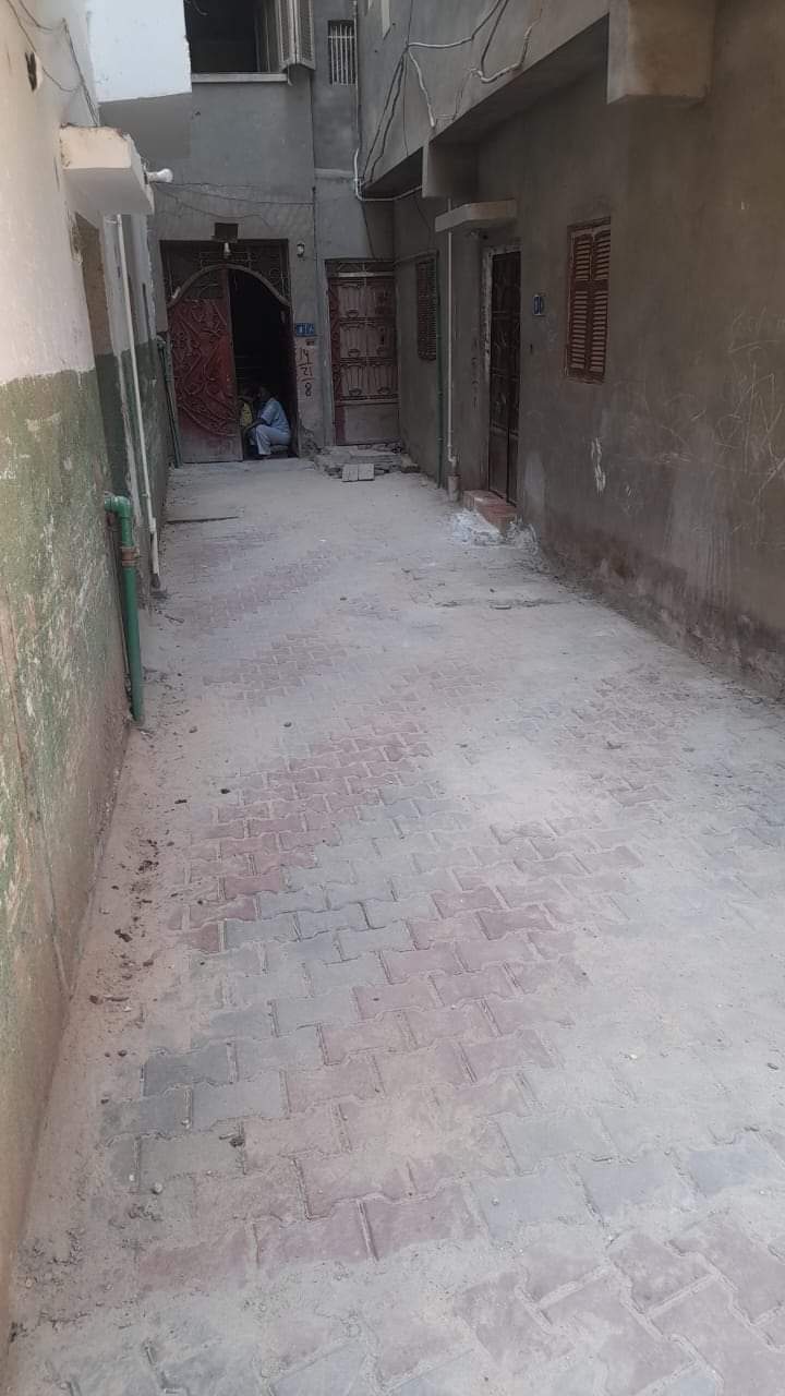 محافظ أسيوط إعادة تأهيل الشوارع الضيقة بحي شرق بتركيب الانترلوك