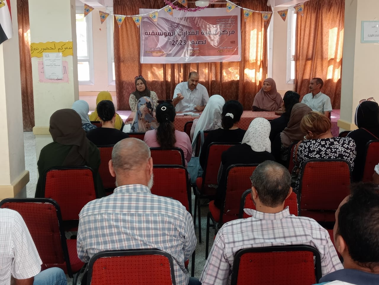 ثقافة اسيوط الجديدة توجه النصائح حول تنظيم الاسرة وأضرار الزواج المبكر والختان 