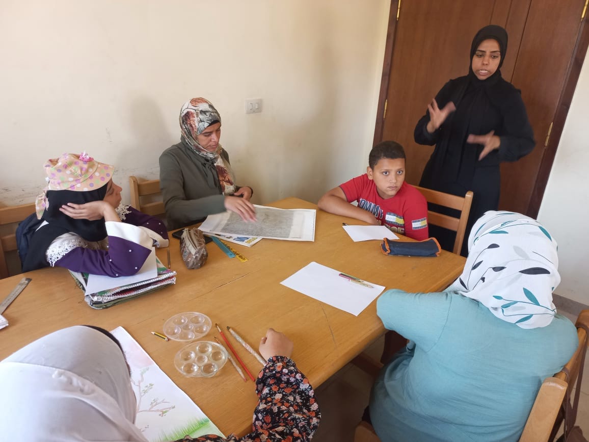 ورشة فنية للأطفال بثقافة جمال عبد الناصر ببني مر بأسيوط  