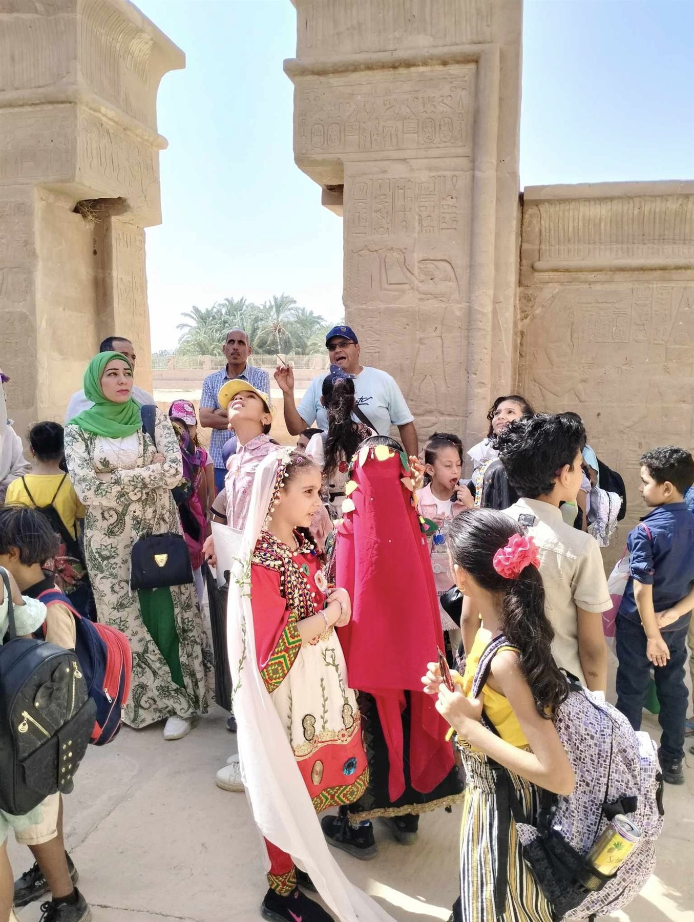 تلاميذ الصفوف الأولى يشاركون مبادرة اجعل من نفسك معنا بصمة مؤثرة إيجابية