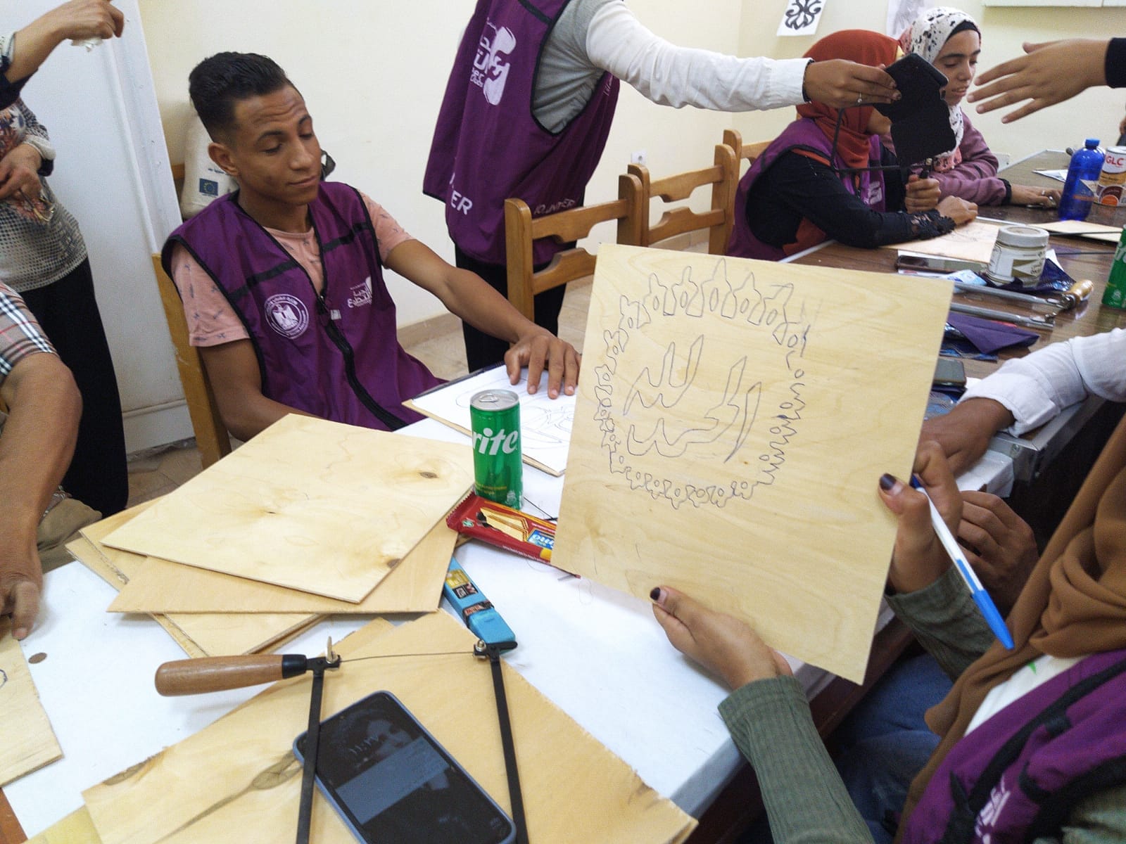 مركز شباب كوم بوها ينظم ورشه لتعلم الاركيت ضمن مبادرة صيف شبابنا