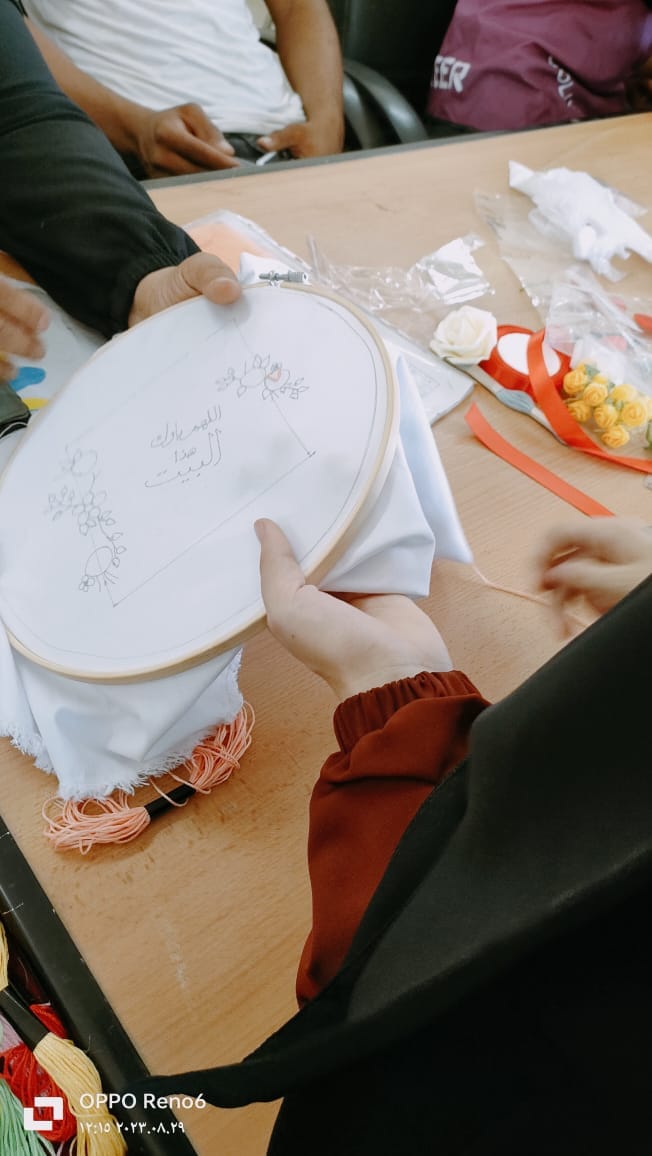 أندية الفتاة والتطوع بمركز دير الجنادلة تنظم ورشة أعمال الأشغال الفنيه والتطريز