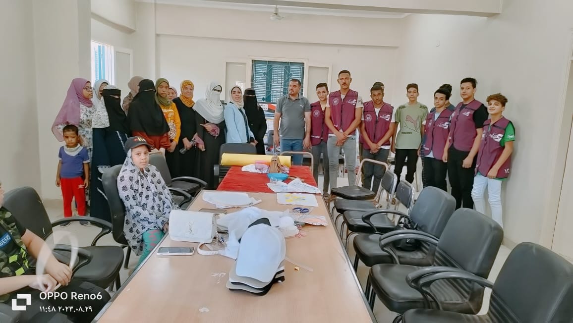 أندية الفتاة والتطوع بمركز دير الجنادلة تنظم ورشة أعمال الأشغال الفنيه والتطريز